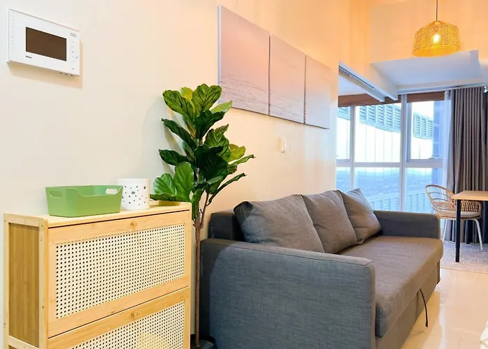 Holiday home Prime Uptown Bgc | Stylish 1br Getaway #upt135j Manila