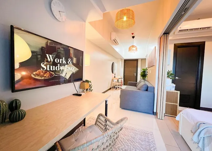 Prime Uptown Bgc | Stylish 1br Getaway #upt135j *
